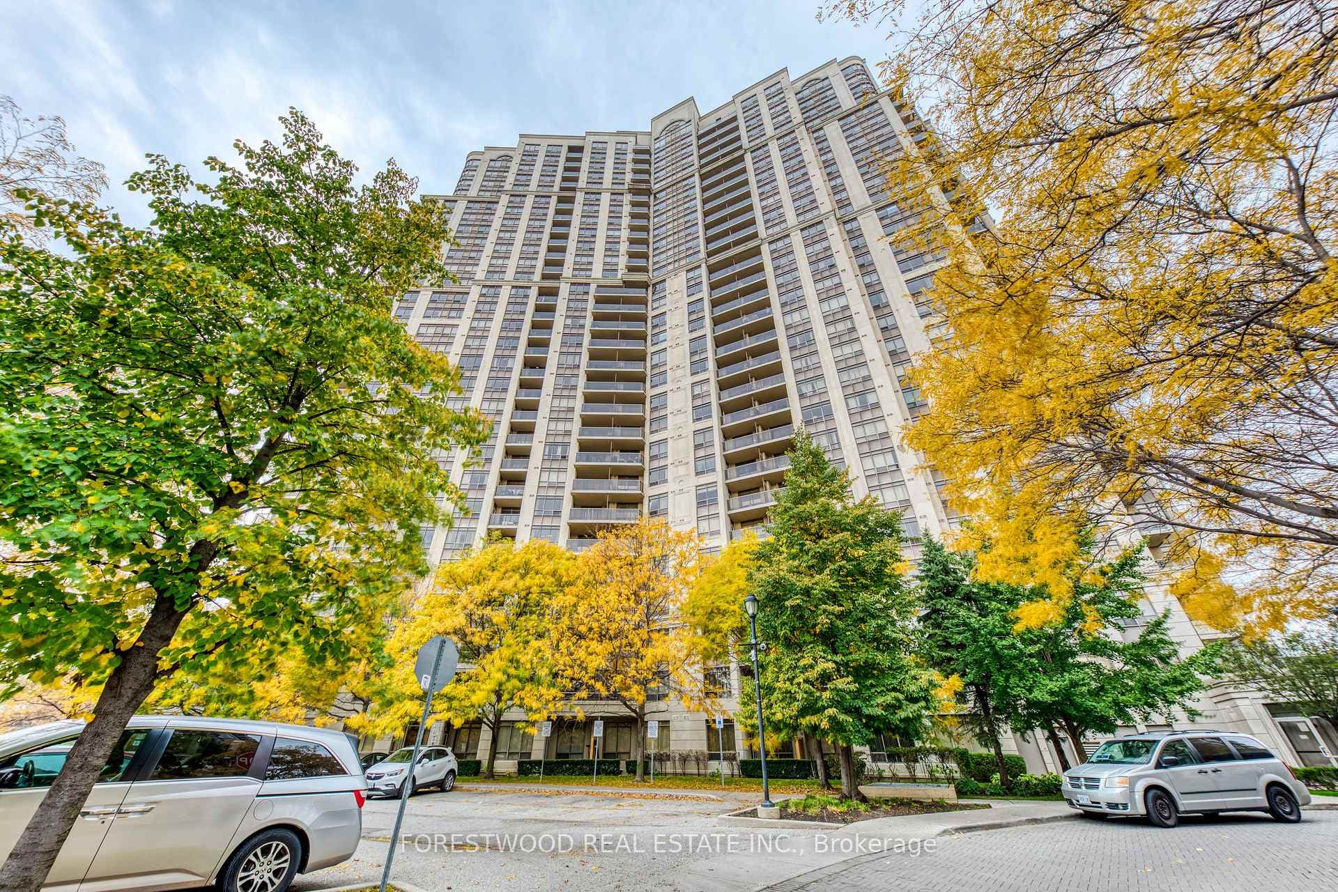 710 Humberwood Boulevard Unit 2002, Etobicoke (West Mall / Rexdale), ON M9W 7J5 - Photo 1