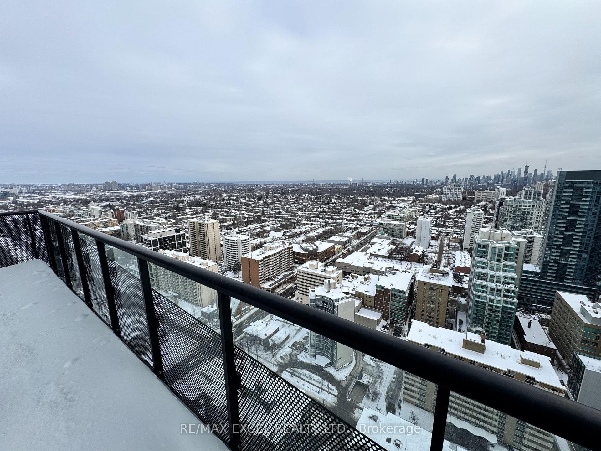 127 Broadway Avenue Unit 3512S, Leaside / Davisville, ON M4P 1V4 - Photo 1
