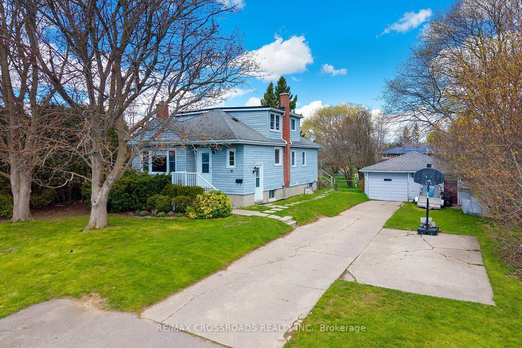 16 Hamilton Avenue, Cobourg, ON K9A 1V6 - Photo 1