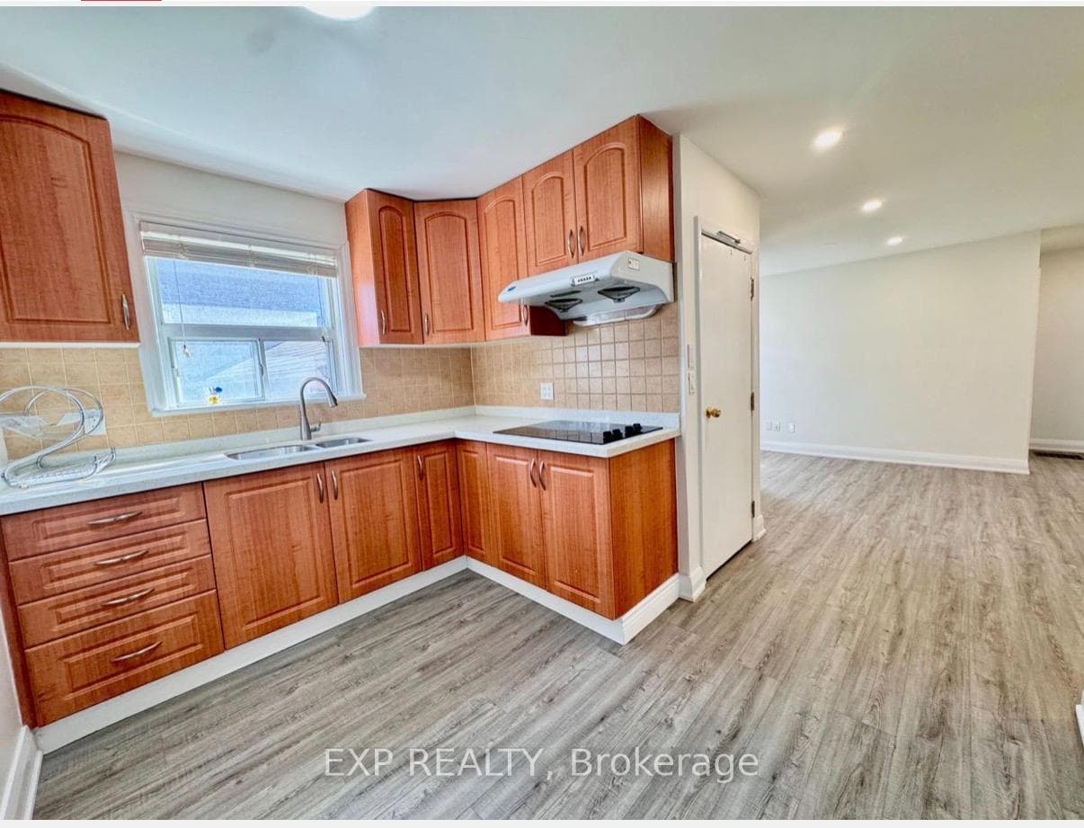 119 Earlton Road Unit Main, Scarborough Village / Eglinton East, ON M1T 2R8 - Photo 1