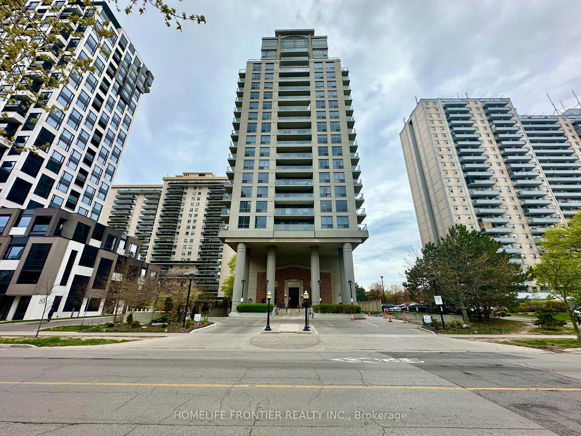 70 High Park Avenue Unit 1304, Bloor West Village / Swansea, ON M6P 1A1 - Photo 1