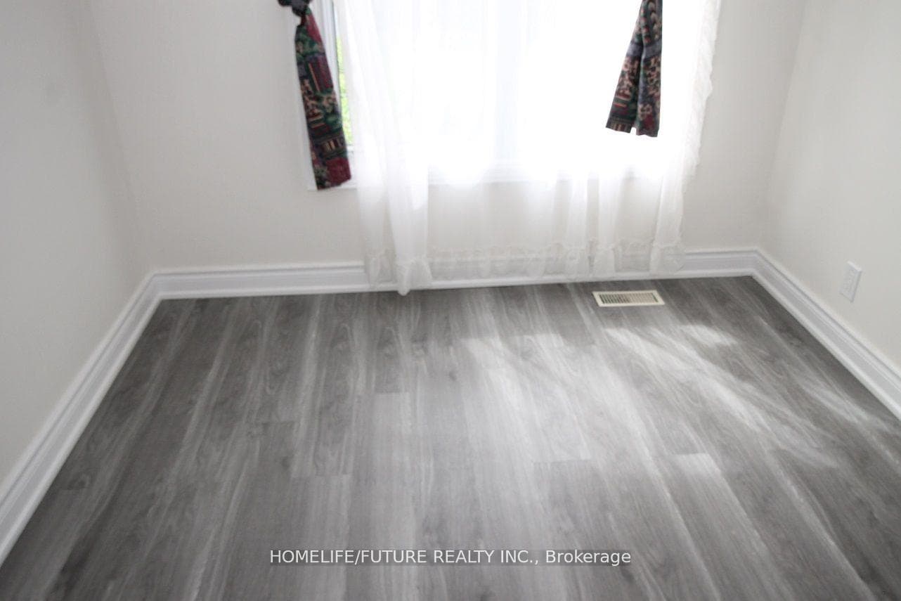 53 Dennett Drive Unit Main, Agincourt / Milliken, ON M1S 2E8 - Photo 1