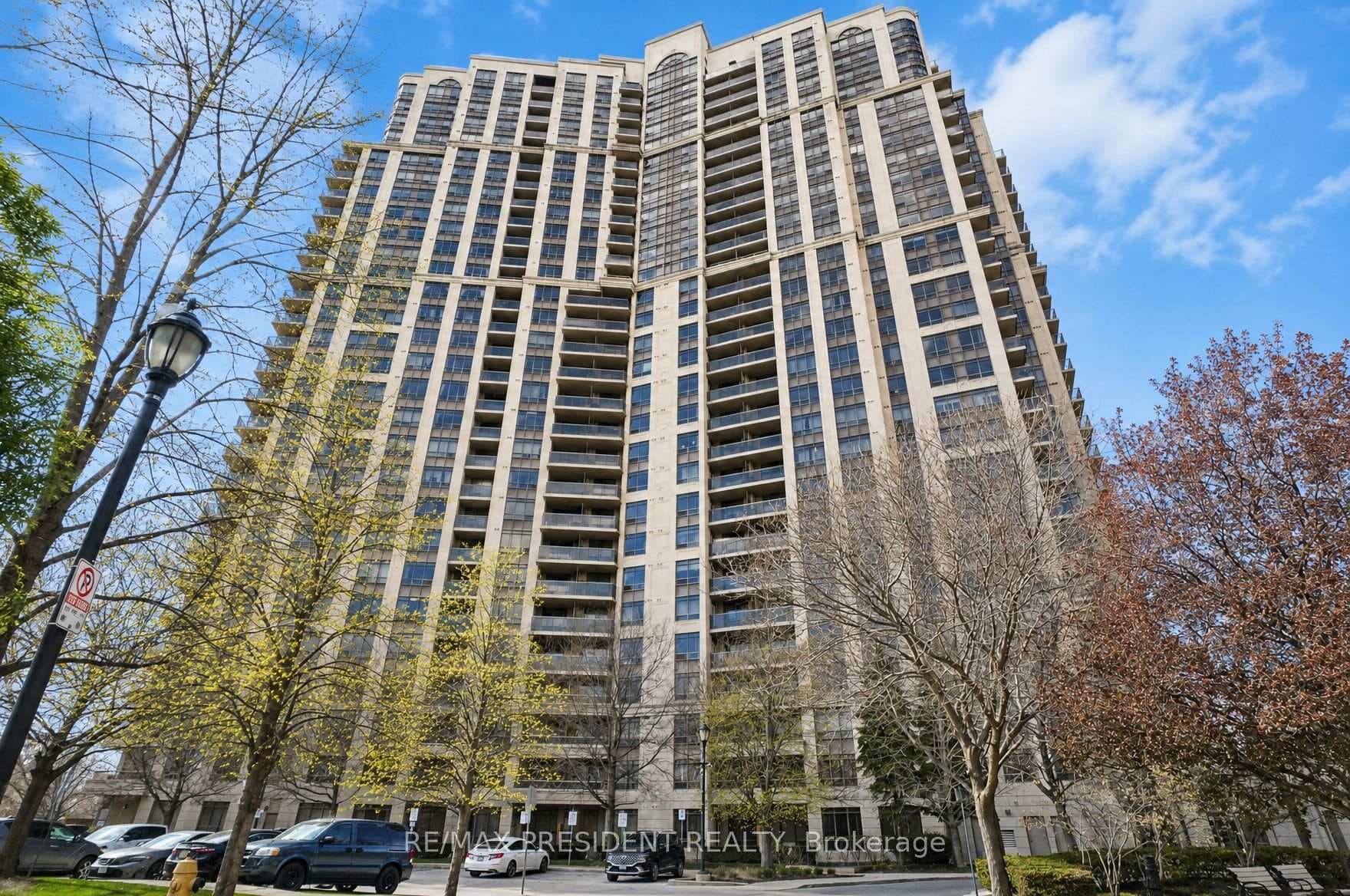 710 Humberwood Boulevard Unit 602, Etobicoke (West Mall / Rexdale), ON M9W 7J5 - Photo 1