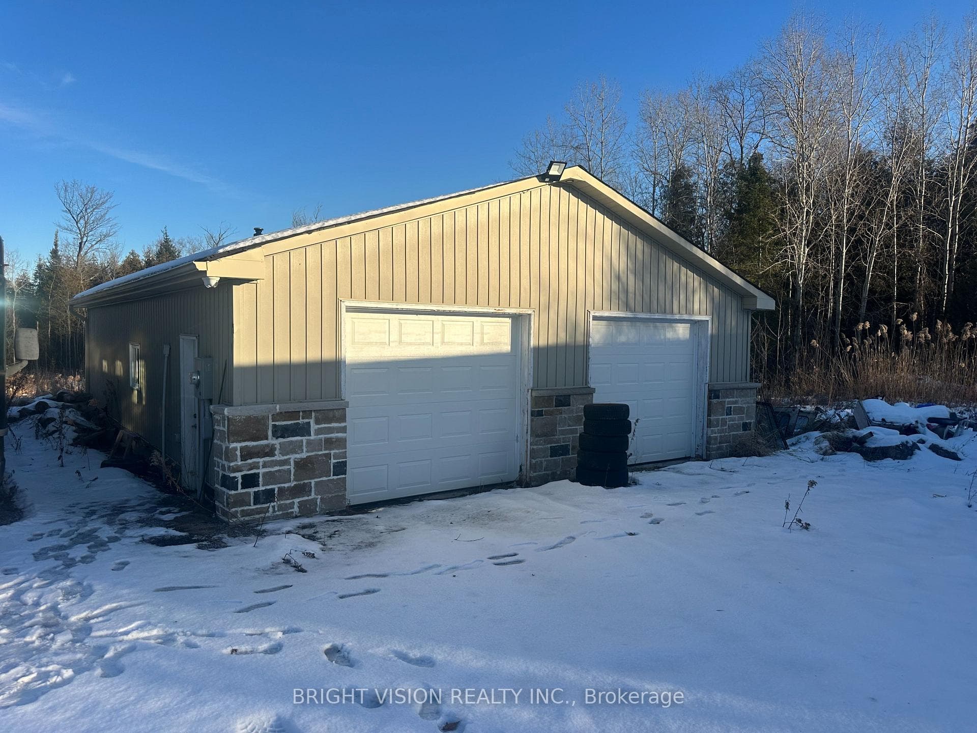 14351 Regional Road Unit Garage & Trailer, Scugog, ON L0B 1B0 - Photo 1