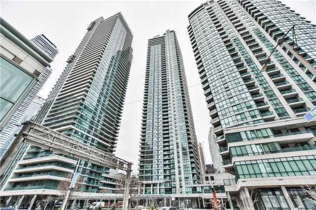 18 Harbour Street Unit 1004, Downtown Toronto / Waterfront, ON M5J 2Z6 - Photo 1