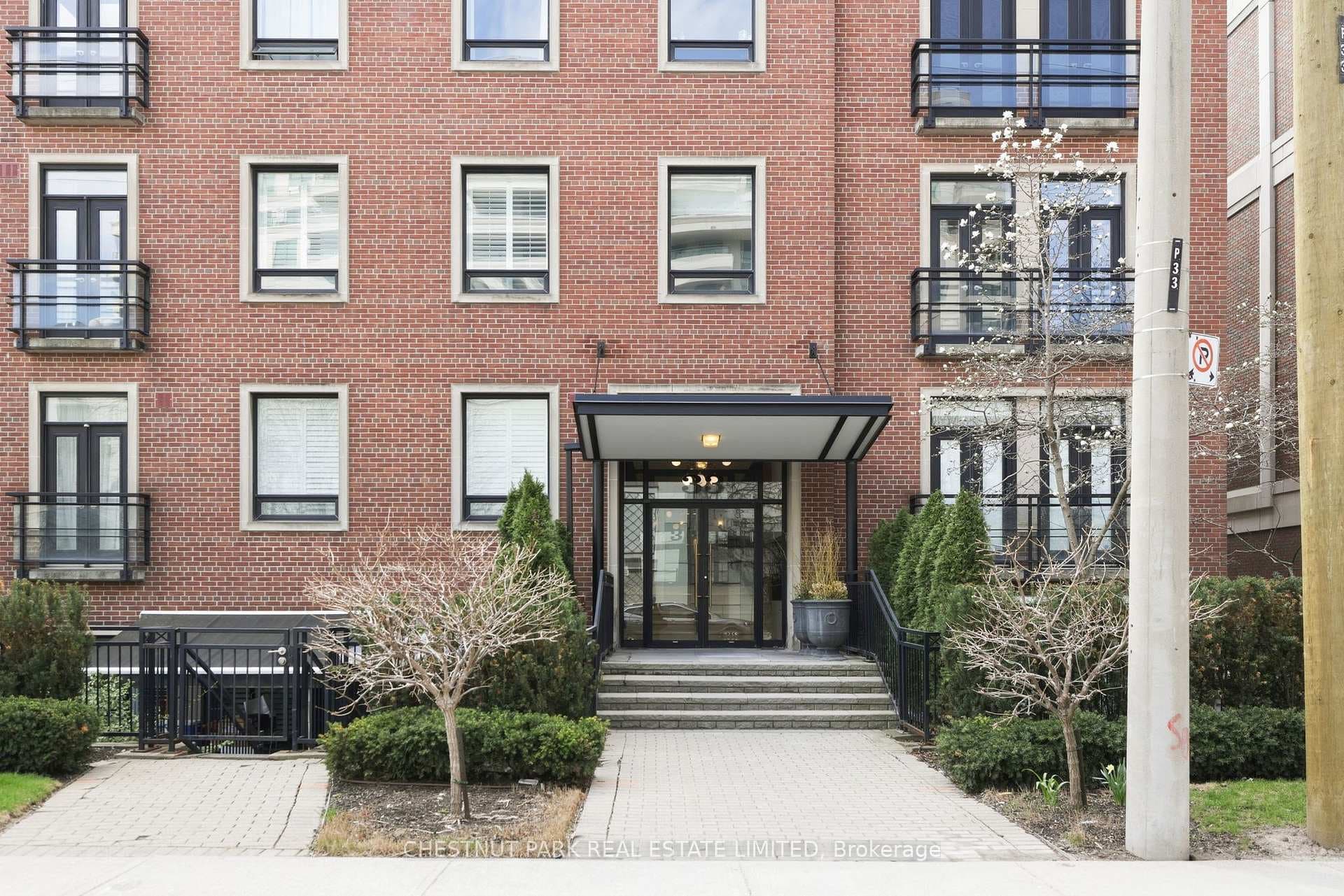 33 Price Street Unit 36, Rosedale / Moore Park, ON M4W 1Z1 - Photo 1