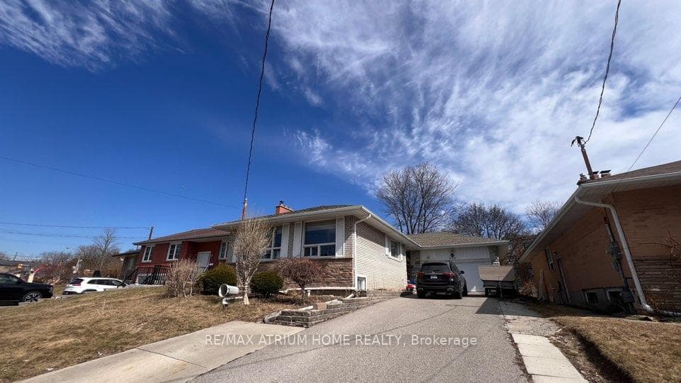 949 Willowdale Avenue Unit A1, Willowdale / Newtonbrook, ON M2M 3C3 - Photo 1