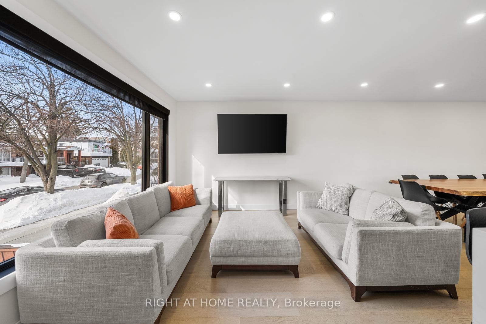 9 Thistlewaite Crescent, Agincourt / Milliken, ON M1S 3Y8 - Photo 1