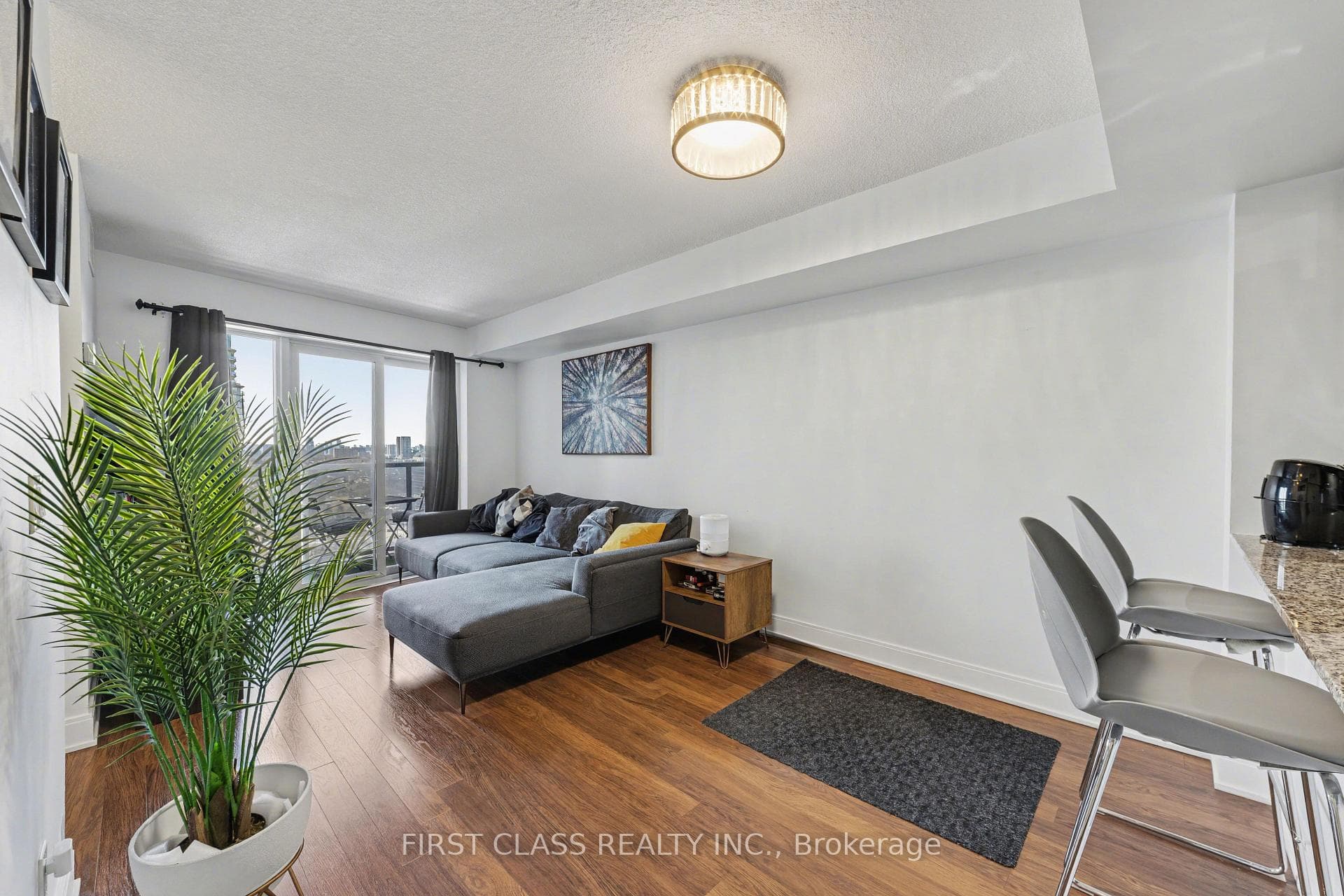 135 Village Green Square Unit 2519, Agincourt / Milliken, ON M1S 0G4 - Photo 1