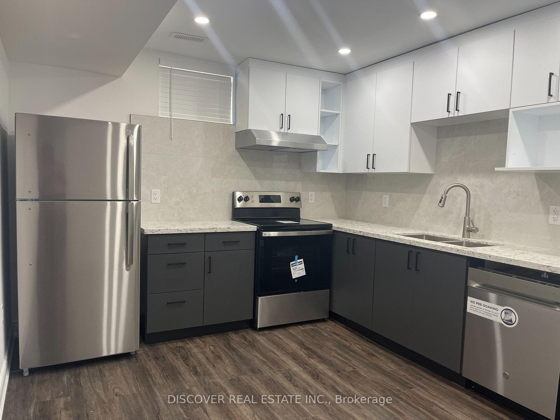 809 Bloor Street Unit Bsmt, Mississauga, ON L4Y 2M8 - Photo 1