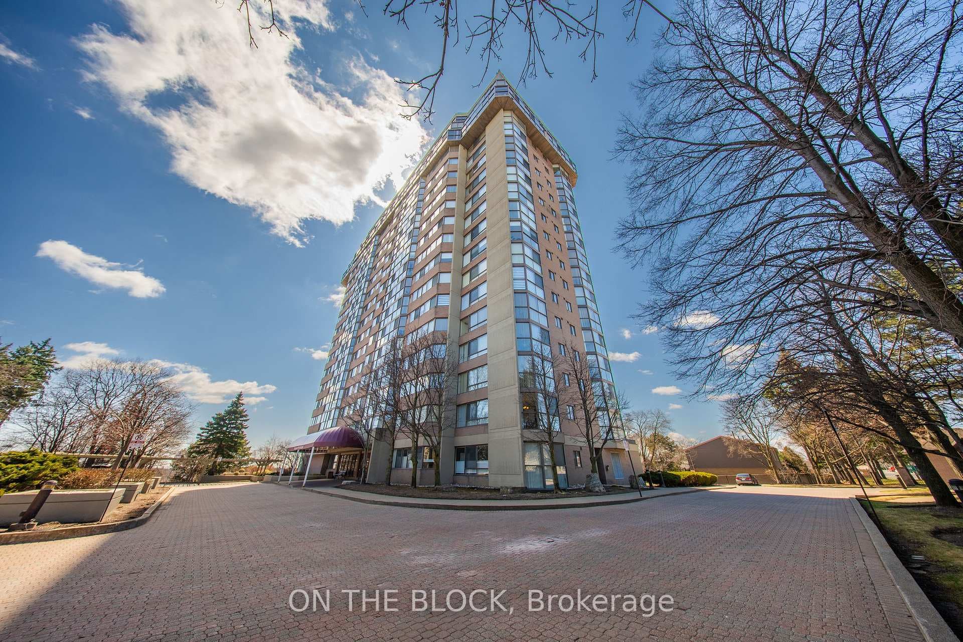 880 Dundas Street Unit 203, Mississauga