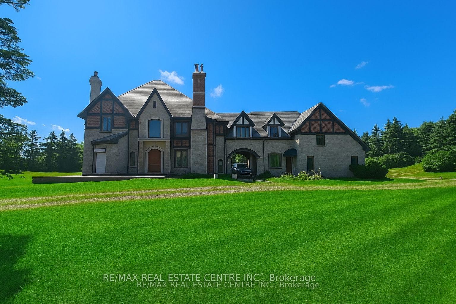 2 Edgeforest Drive, Brampton, ON L6P 0E1 - Photo 1