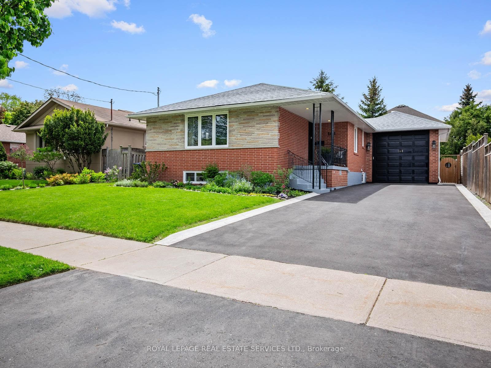 148 Wincott Drive, Etobicoke (Kingsview Village / Humber Heights), ON M9R 2P8 - Photo 1