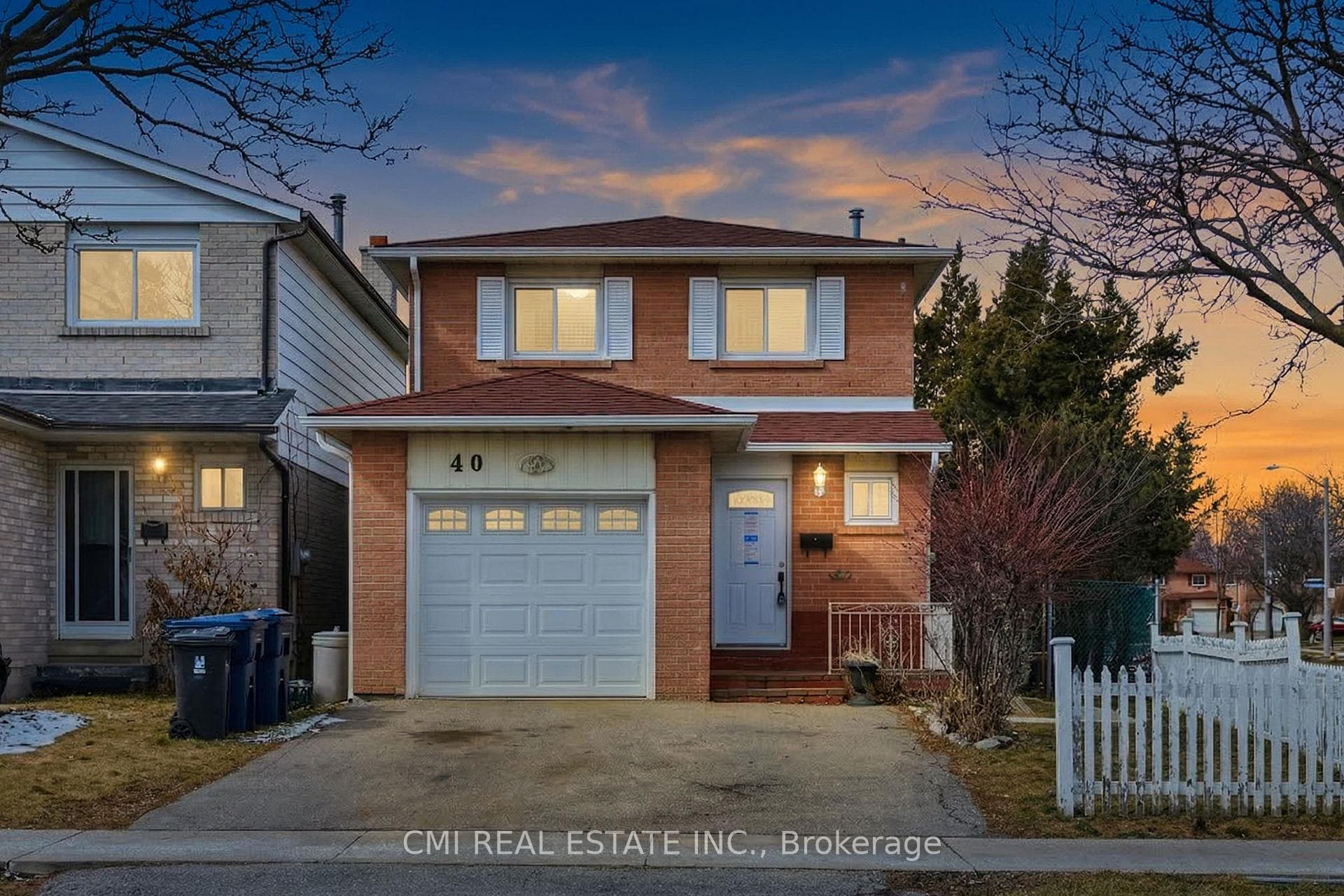 40 Glen Hollow Avenue, Etobicoke (West Mall / Rexdale), ON M9W 6C6 - Photo 1