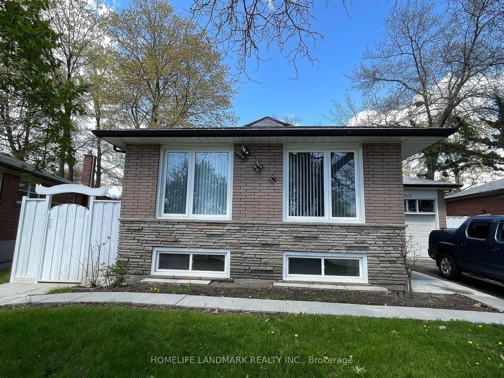 3523 Orion Crescent Unit Basement, Mississauga, ON L5C 2H7 - Photo 1
