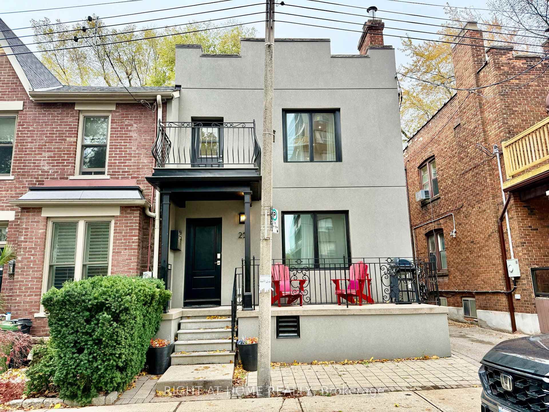 25 Hillsboro Avenue Unit Lower, Annex / Yorkville / Summerhill, ON M5R 1S6 - Photo 1