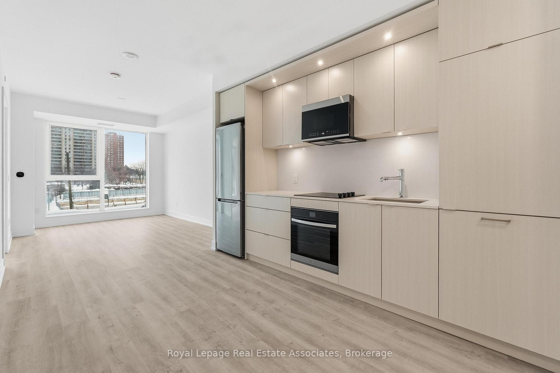 25 Cordova Avenue Unit 315, Etobicoke (Islington / Rexdale), ON M9A 0E5 - Photo 1