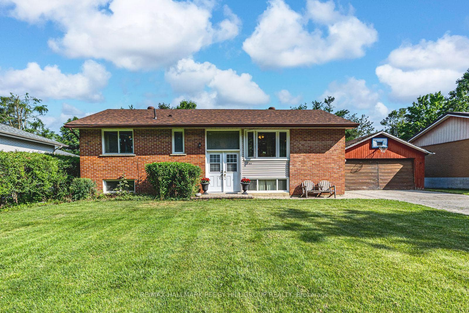 250 Sunnybrae Avenue, Innisfil, ON L9S 1J1 - Photo 1