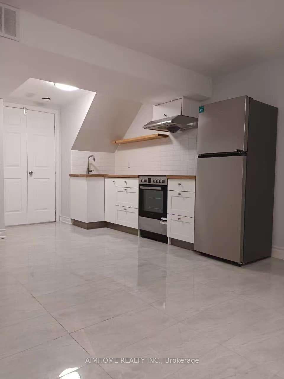 2304 Keele Street Unit Basement, York / Weston, ON M6M 3Z8 - Photo 1