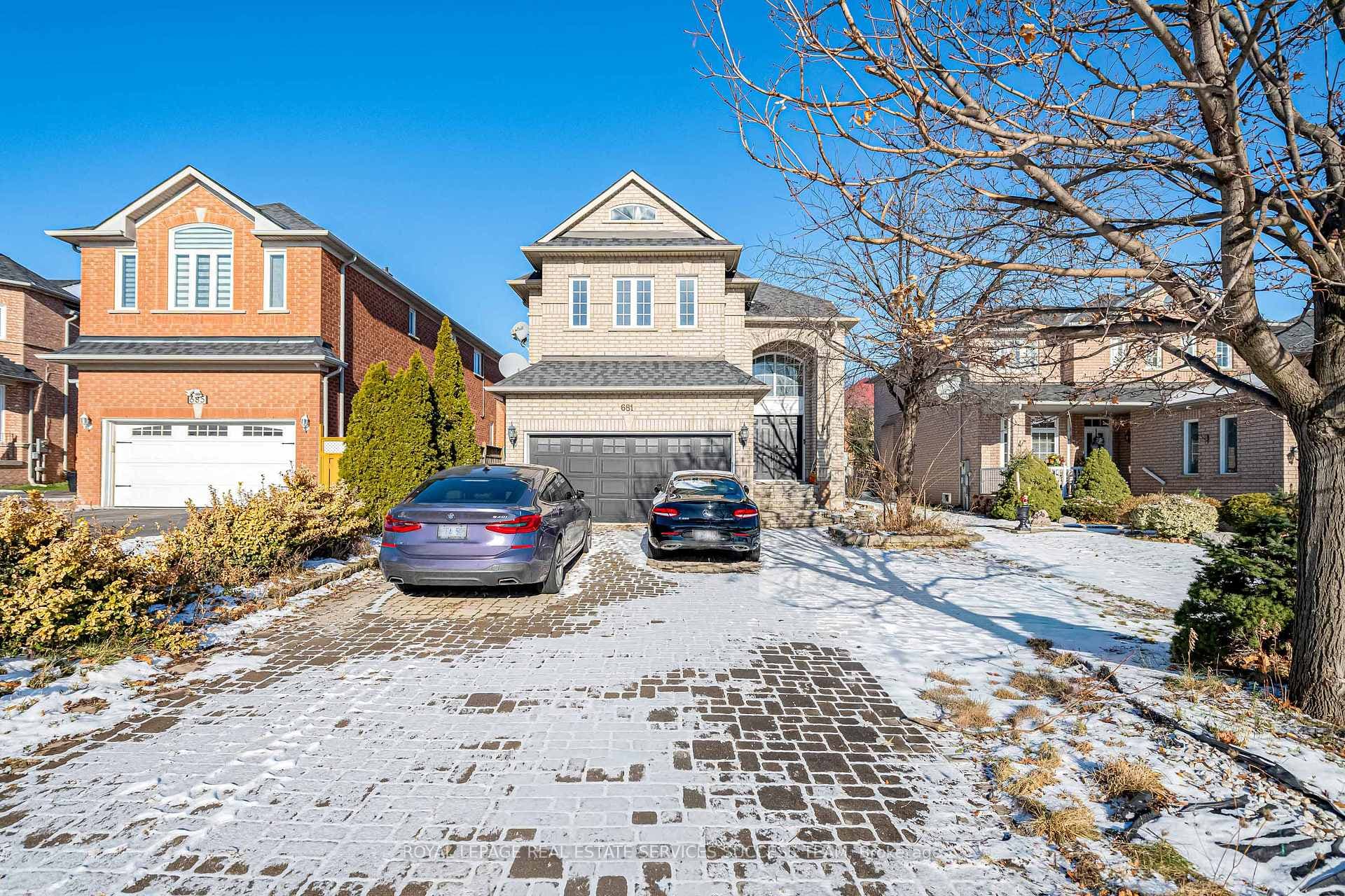 681 Bristol Road, Mississauga, ON L5R 3Y1 - Photo 1
