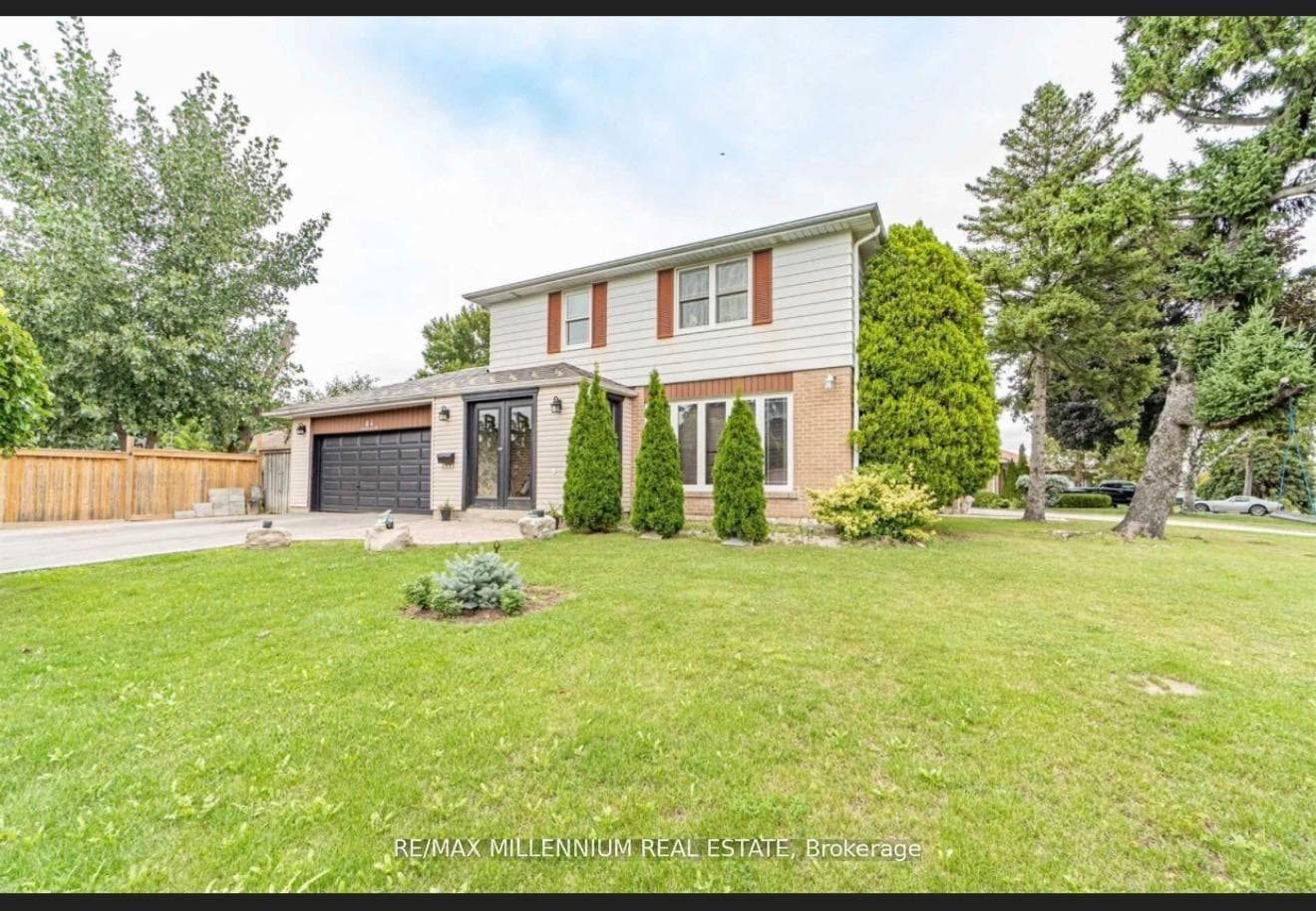 84 Dorset Drive, Brampton, ON L6T 2Y9 - Photo 1