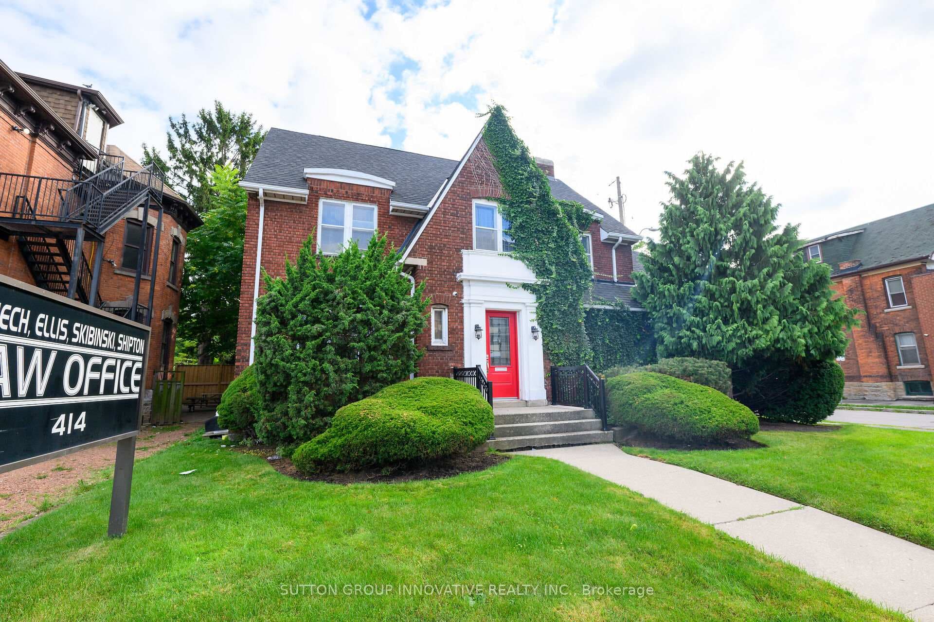 414 Main Street, Hamilton