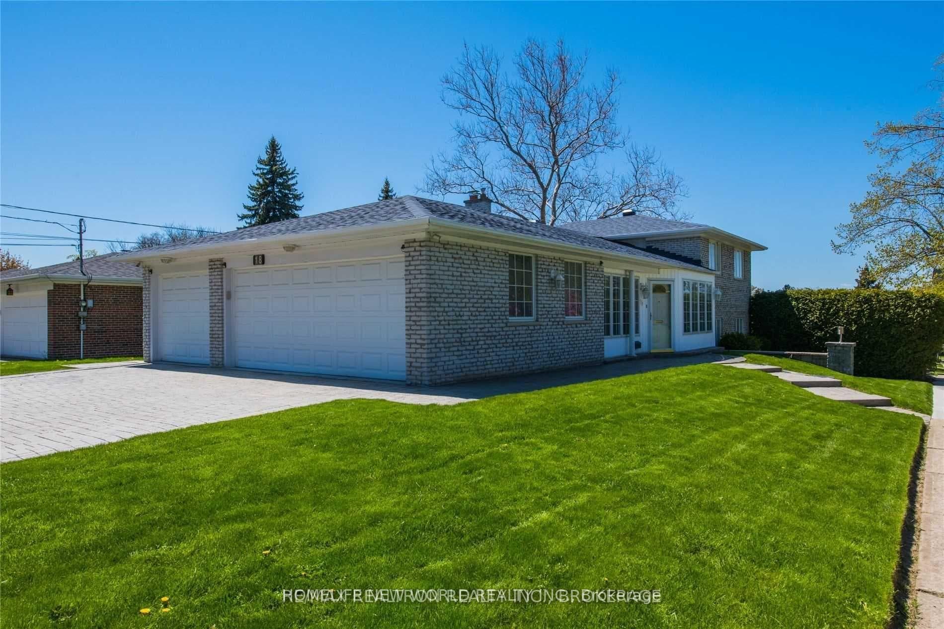 18 Olsen Drive, Don Mills / Parkwoods / Victoria Village, ON M3A 3J2 - Photo 1