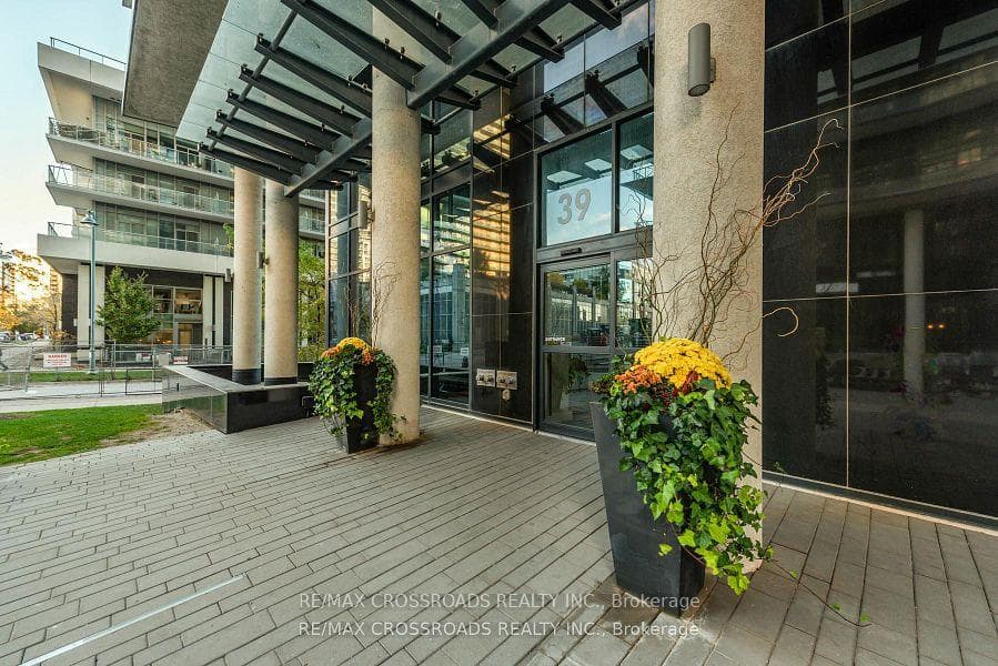39 Annie Craig Drive Unit 216, Liberty Village / Parkdale / South Parkdale, ON M8V 0C5 - Photo 1