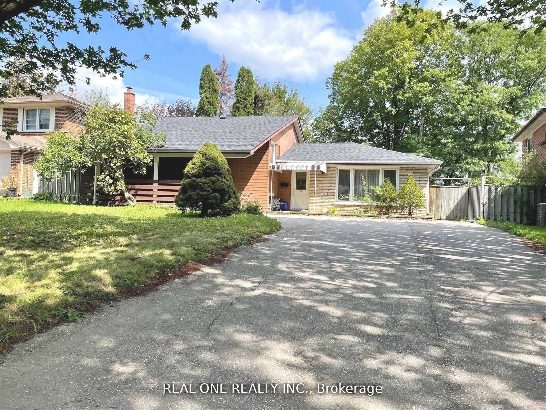 17 Valleycrest Avenue, Markham, ON L3P 1H6 - Photo 1