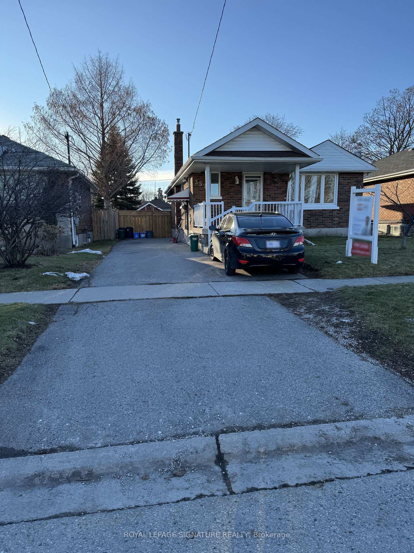 352 Highland Avenue Unit Bsmt, Oshawa, ON L1H 6B3 - Photo 1
