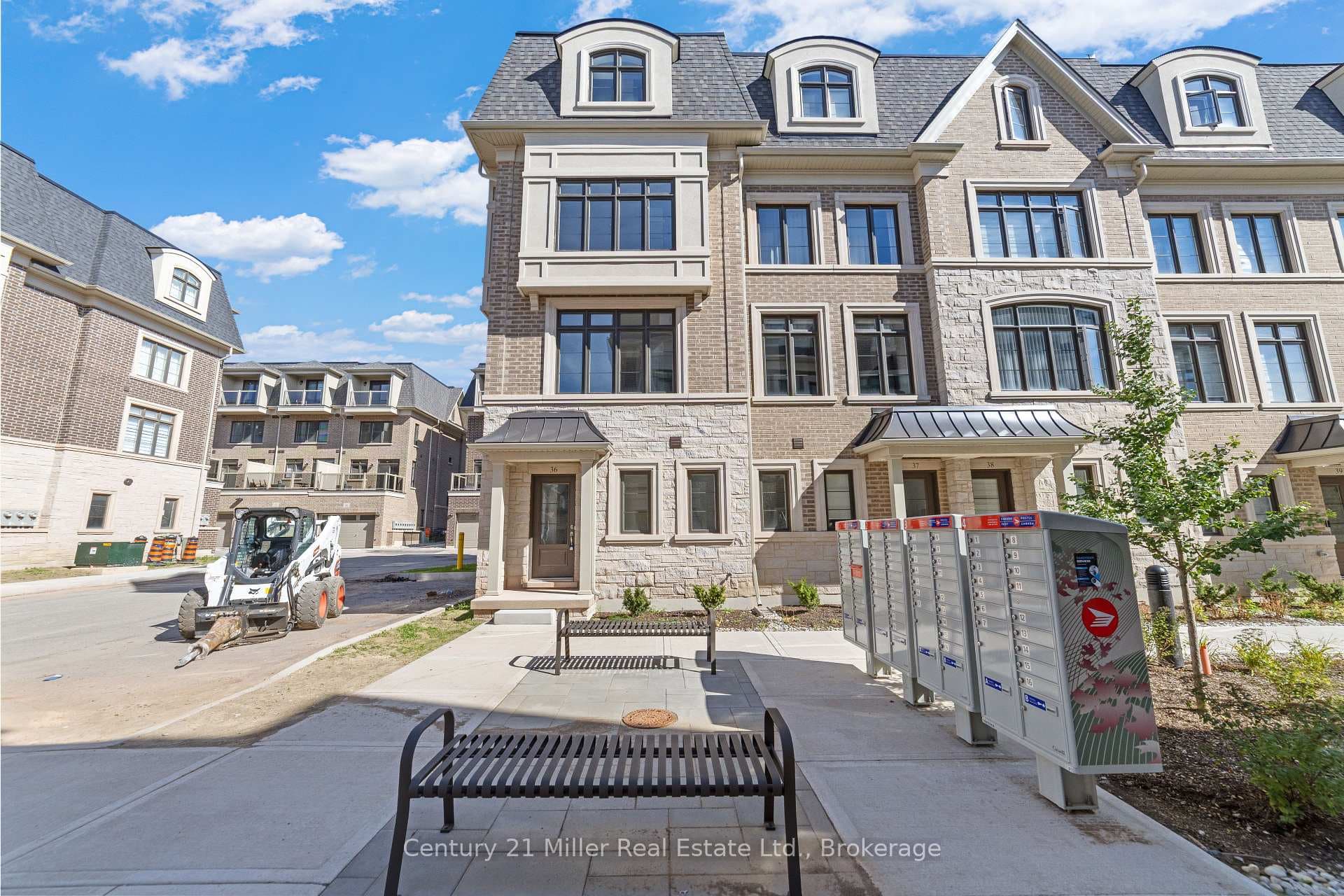 260 Melody Common Unit 36, Oakville, ON L6H 8A5 - Photo 1