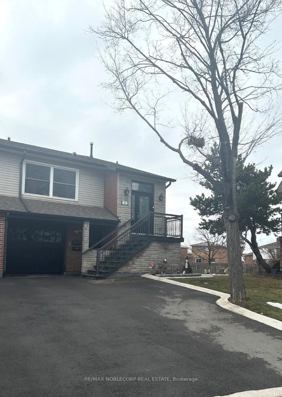 54 Buckland Way Unit lower, Brampton, ON L6V 3P4 - Photo 1
