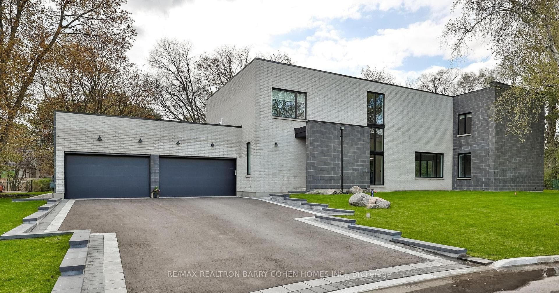 4 Sunflower Court, Markham