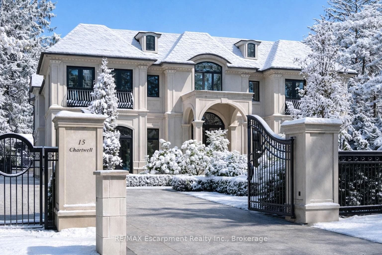 15 Chartwell Road, Oakville, ON L6J 3Z3 - Photo 1