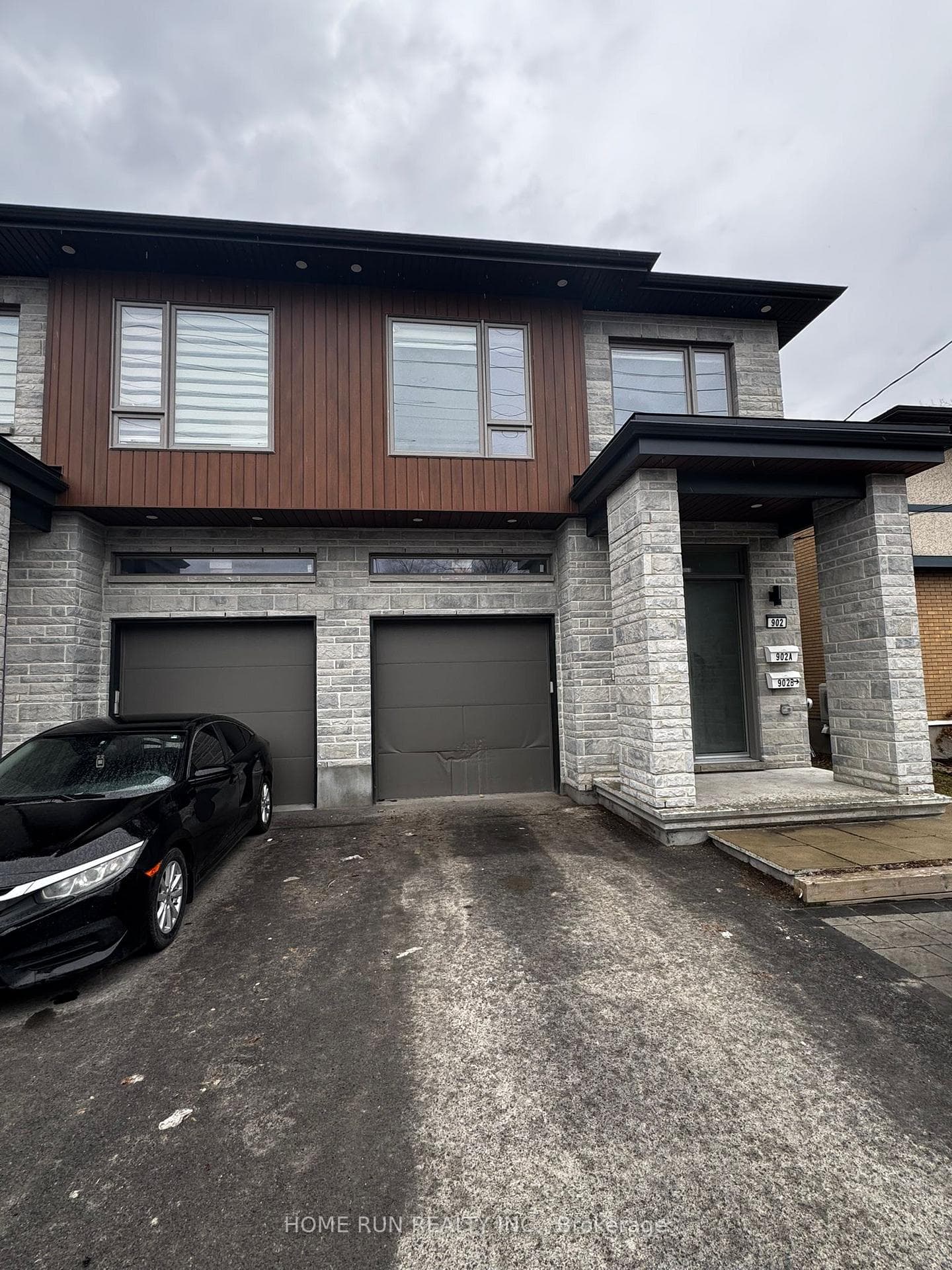 902 - A Pinecrest Road, Britannia Heights - Queensway Terrace N and Area, ON K2B 6B3 - Photo 1