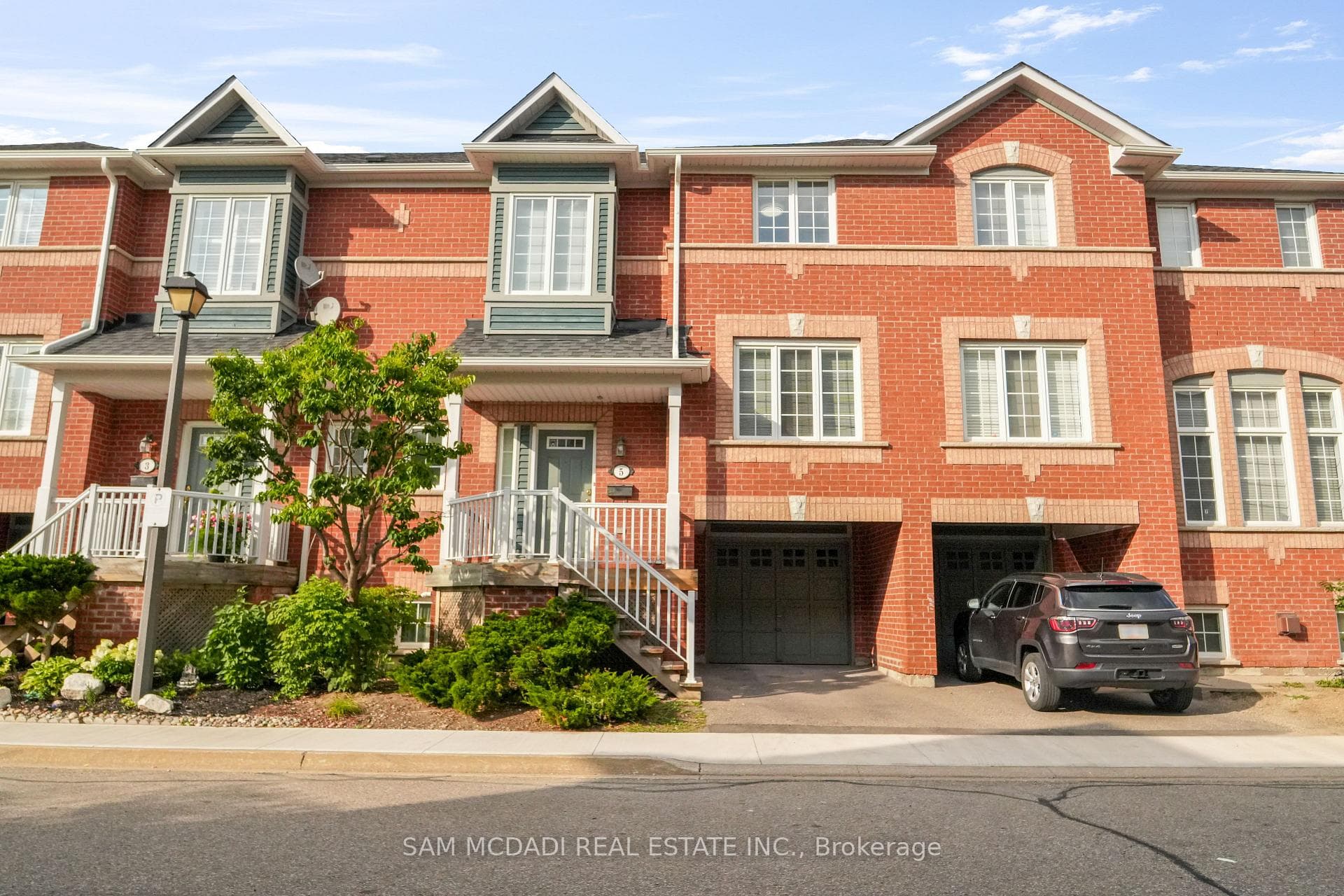 5031 East Mill Road Unit 5, Mississauga, ON L5V 2M5 - Photo 1