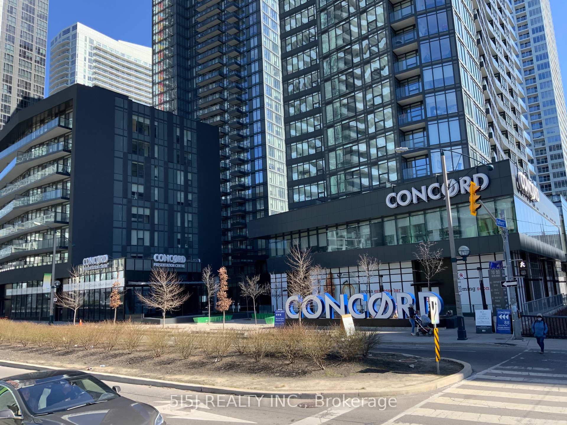 70 Queens Wharf Road Unit 1906, Downtown Toronto / Waterfront, ON M5V 0J2 - Photo 1