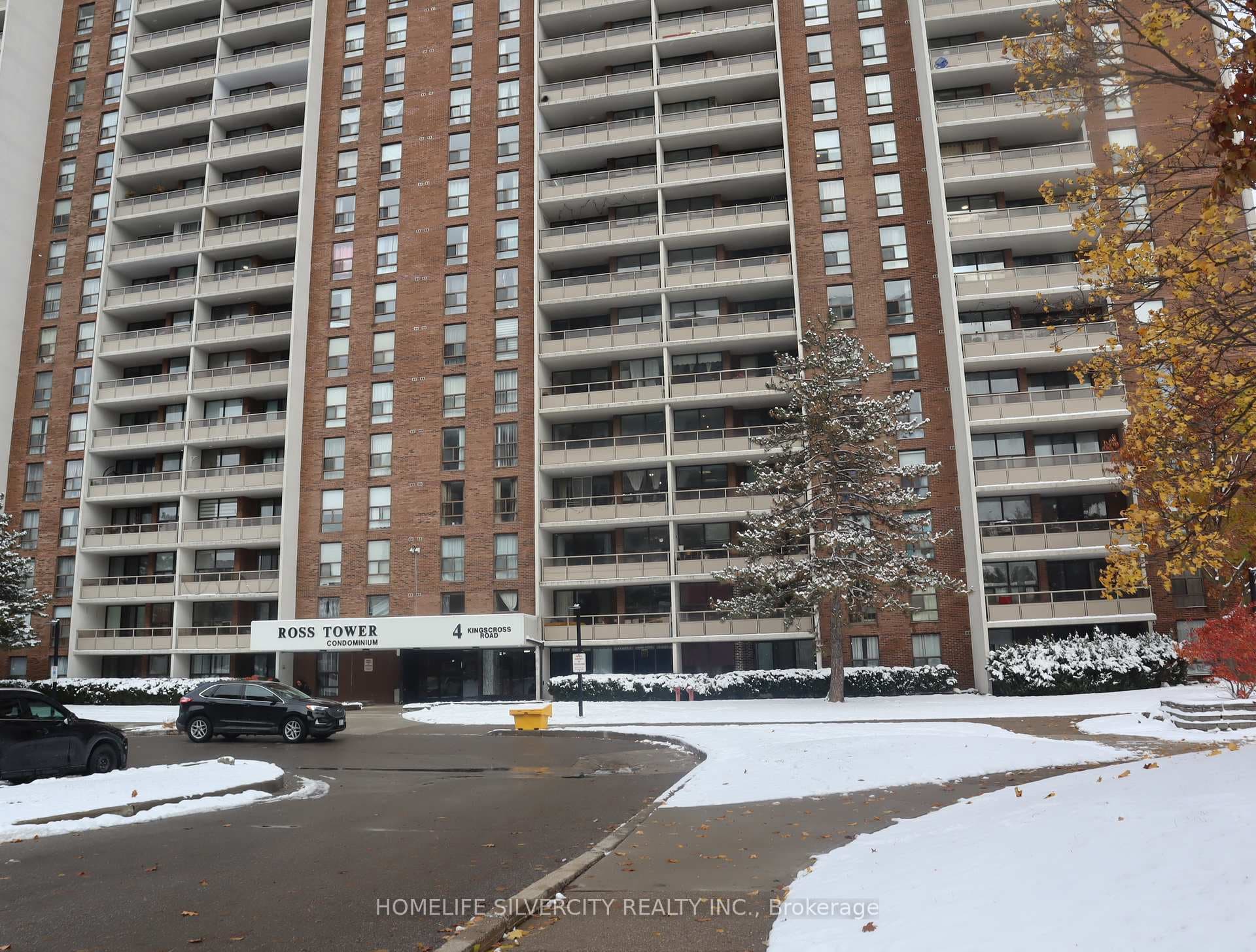 4 Kings Cross Road Unit 2009, Brampton, ON L6T 3X8 - Photo 1