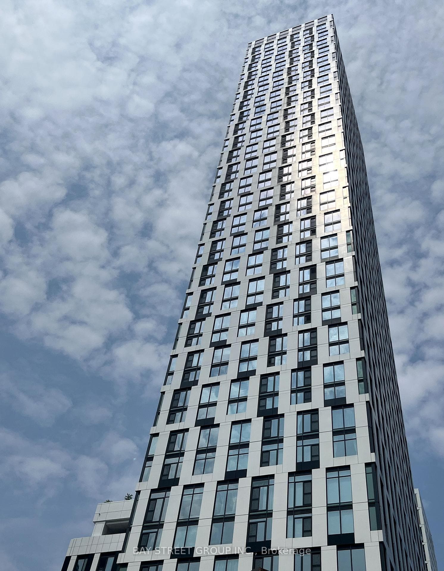 252 Church Street Unit LPH10, Regent Park / Cabbagetown / St. James Town, ON M5B 0E6 - Photo 1