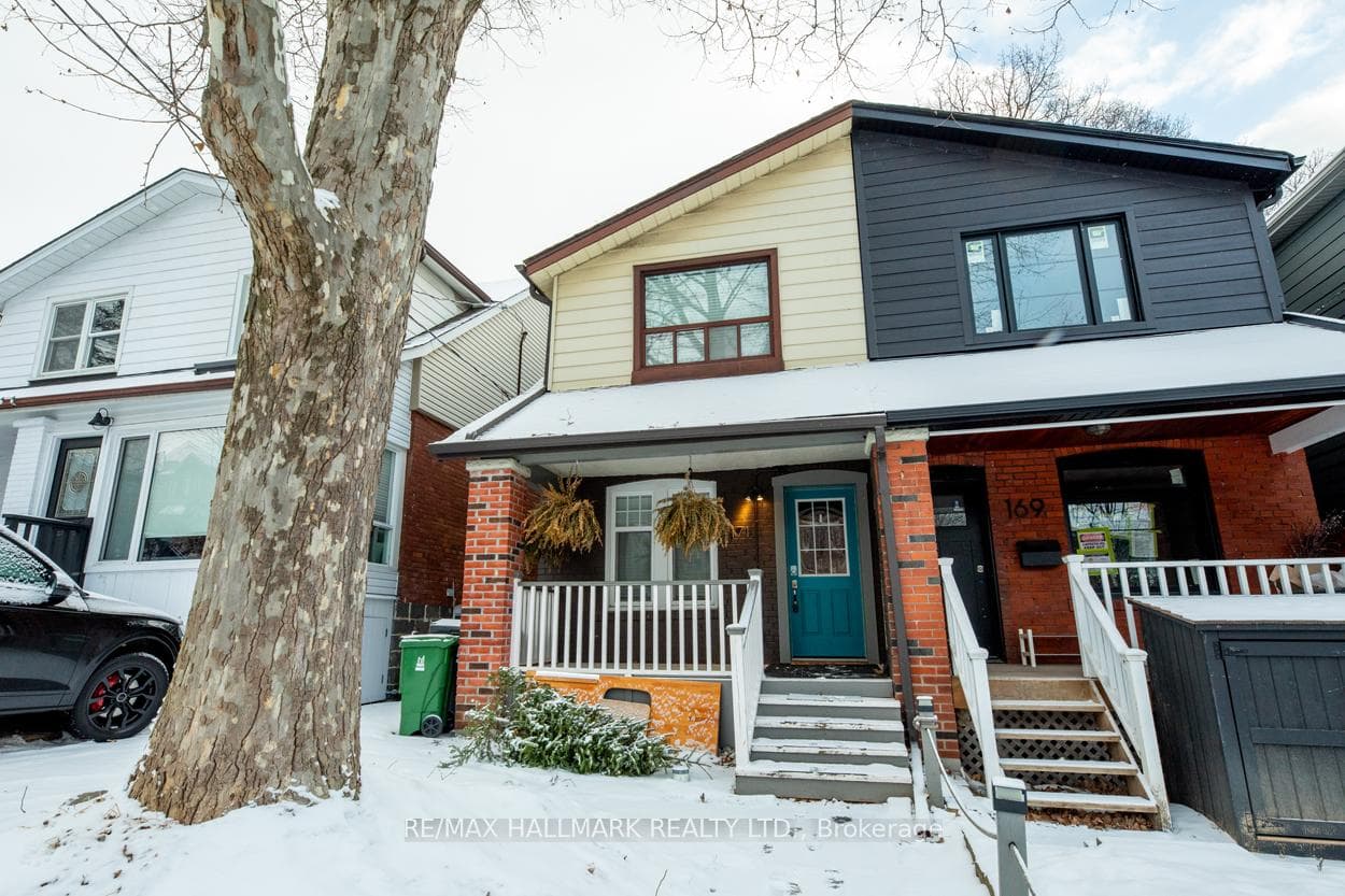 171 Wheeler Avenue Unit Main & Lower, The Beaches / Upper Beaches, ON M4L 3V5 - Photo 1