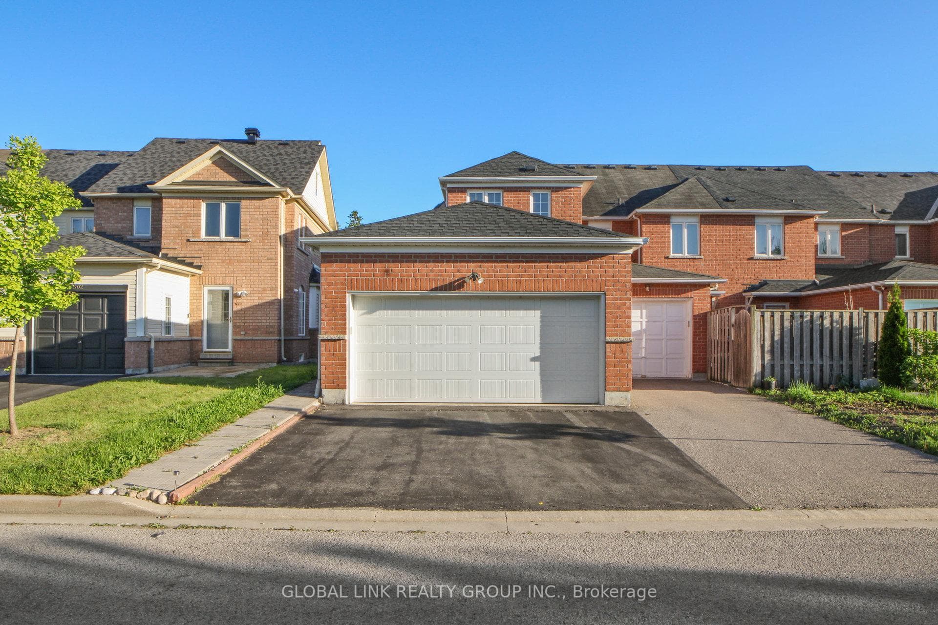 500 Bur Oak Avenue, Markham