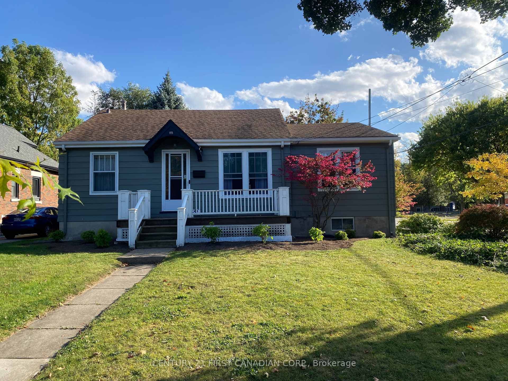 39 Raywood Avenue, London South, ON N6C 1Y6 - Photo 1