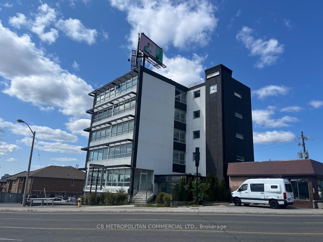1880 O'connor Drive Unit 300, Don Mills / Parkwoods / Victoria Village, ON M4A 1W9 - Photo 1
