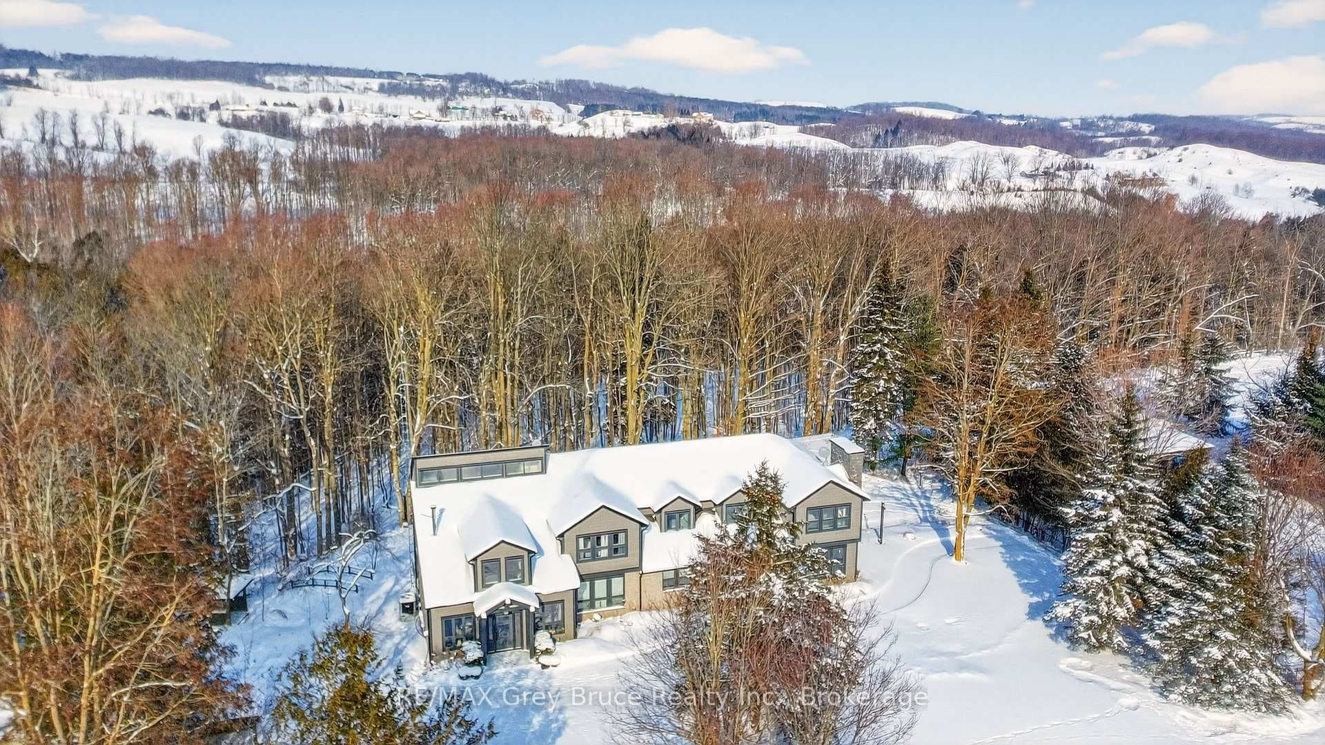 3476 Garden Of Eden Road, Clearview, ON L0M 1G0 - Photo 1