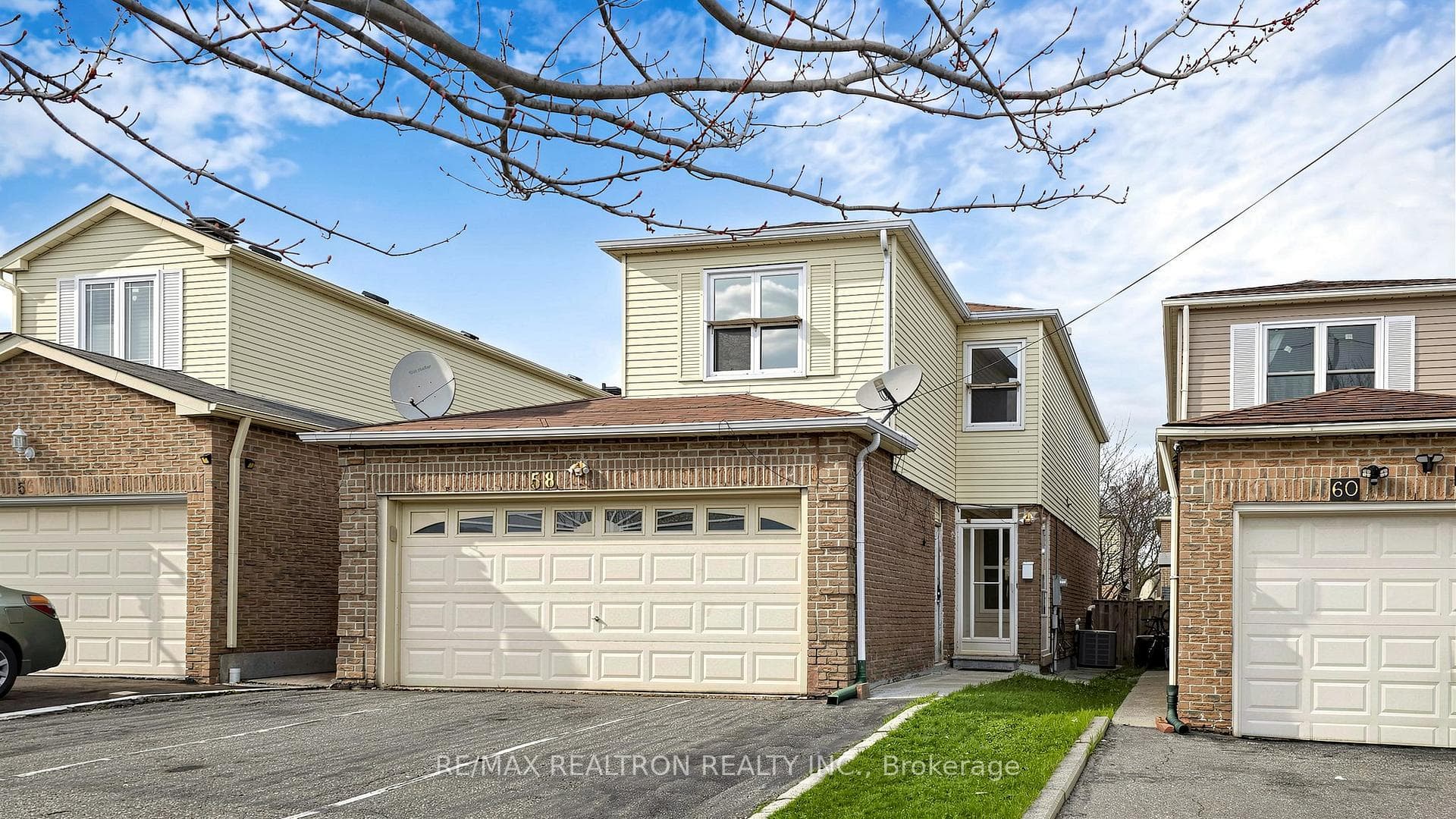 58 Glanvil Crescent, Scarborough (Morningside / West Hill), ON M1B 4R7 - Photo 1