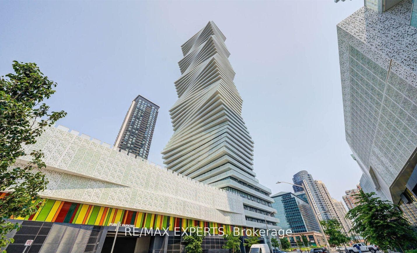 3900 Confederation Parkway Unit 2710, Mississauga, ON L5B 0M3 - Photo 1