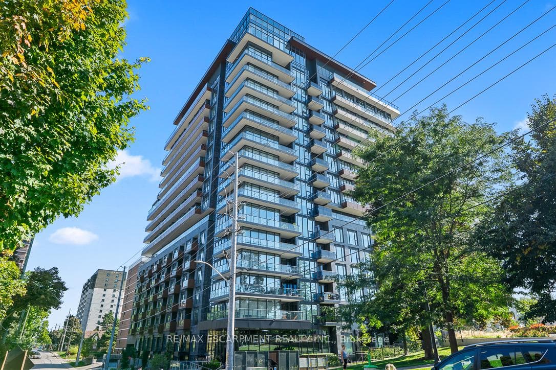 21 Park Street Unit 1012, Mississauga, ON L5G 0C2 - Photo 1