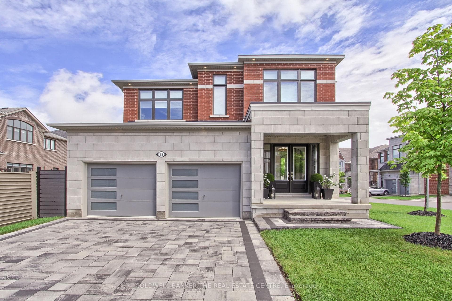 92 Maple Fields Circle, Aurora, ON L4G 0P5 - Photo 1