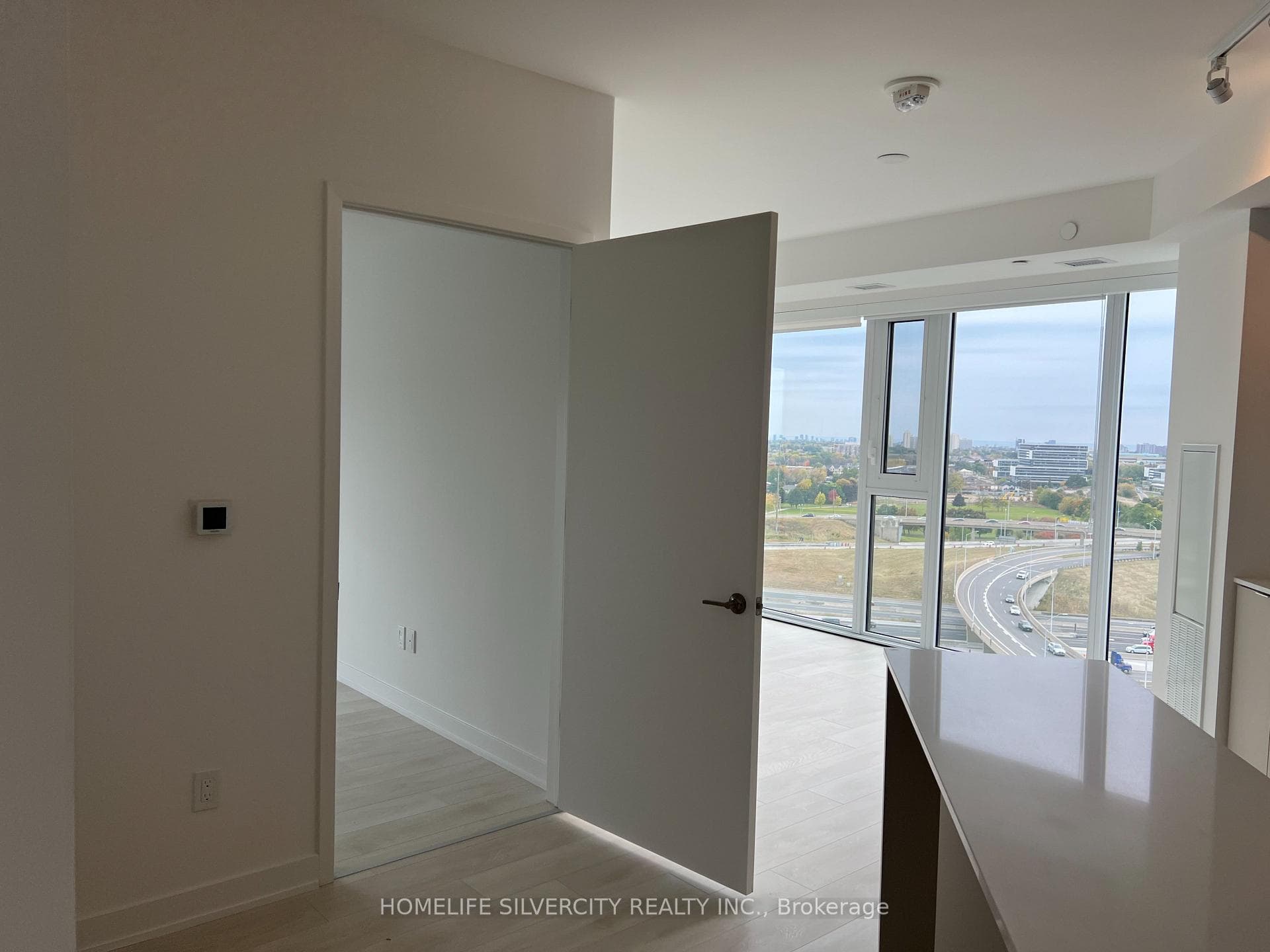8 Tippett Road Unit 1505, North York (Bathurst Manor / Clanton Park), ON M3H 0E7 - Photo 1