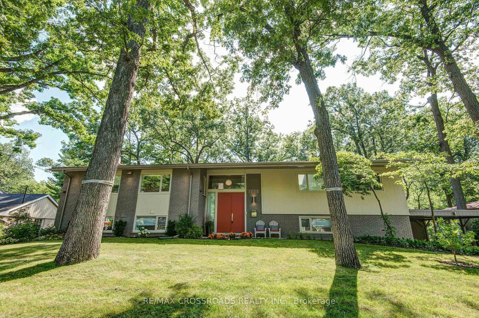 1532 Merrow Road, Mississauga, ON L5J 3C5 - Photo 1